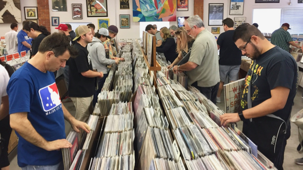 Read more about the article RECORD STORE DAY 2019 at Record Surplus